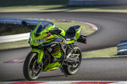 NINJA ZX-4RR