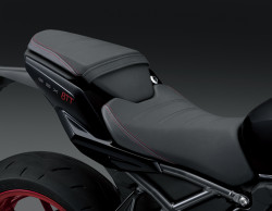 GSX-8TT