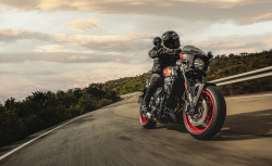 GSX-8TT