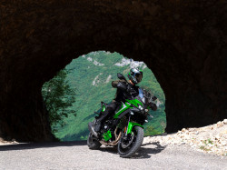 Versys 900 SE