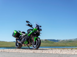 Versys 900 SE