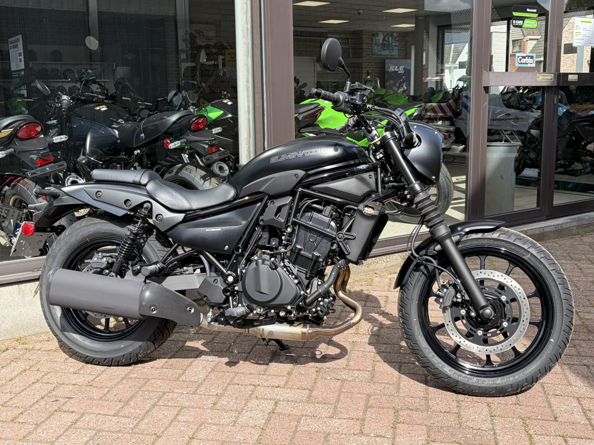 Kawasaki ELIMINATOR 500 SE Kawasaki ELIMINATOR 500 SE