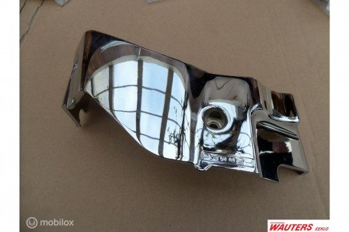 deksel aan versnellingen lh VL800 SUZUKI