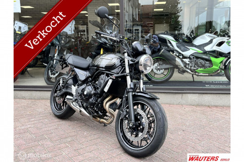Kawasaki Z650RS  **176 KM**