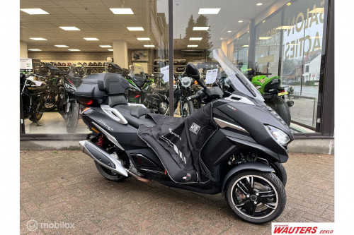 Peugeot Metropolis SW