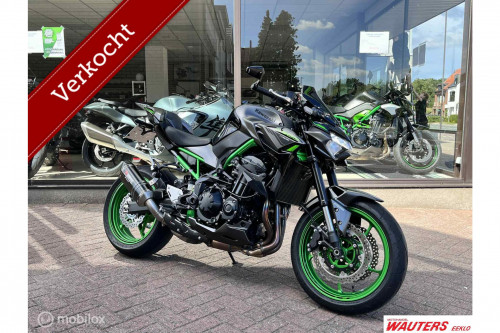 Kawasaki Z900 PERFORMANCE ** 390 KM **