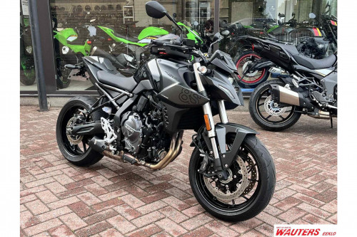 Suzuki GSX-8S