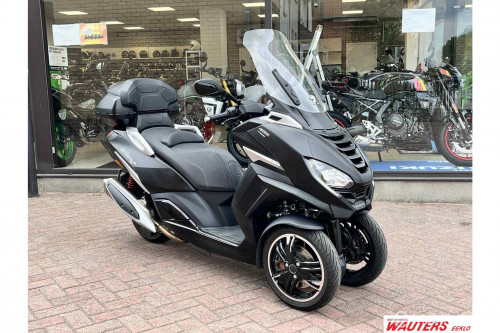 Peugeot Metropolis SW