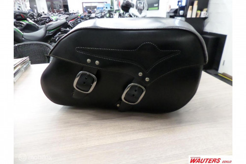 ZIJTASSEN KAWASAKI VN900CL