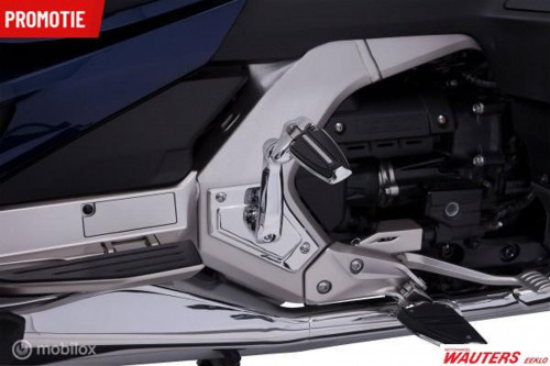 Voetsteunen achter goldwing  279,5€ NU-40´%=168€