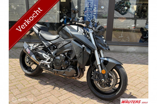 Suzuki GSX-S950
