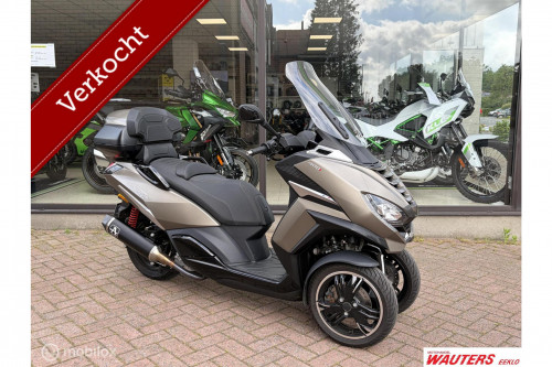 Peugeot Metropolis 400 SW met GPS