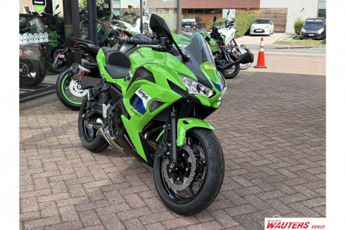 Kawasaki Ninja 650 KRT