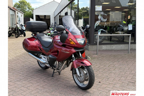 Honda NT 650 Deauville