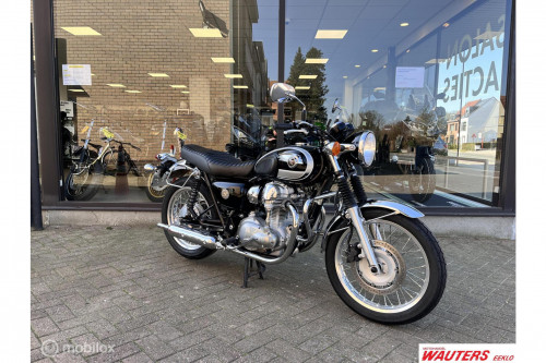 Kawasaki W 800