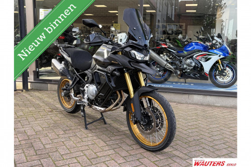 Voge DS900X